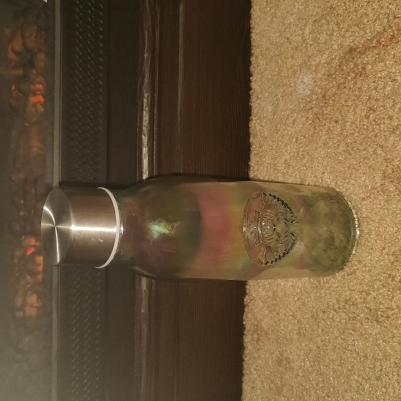 Starbucks water bottle rainbow - Picture 4 of 4